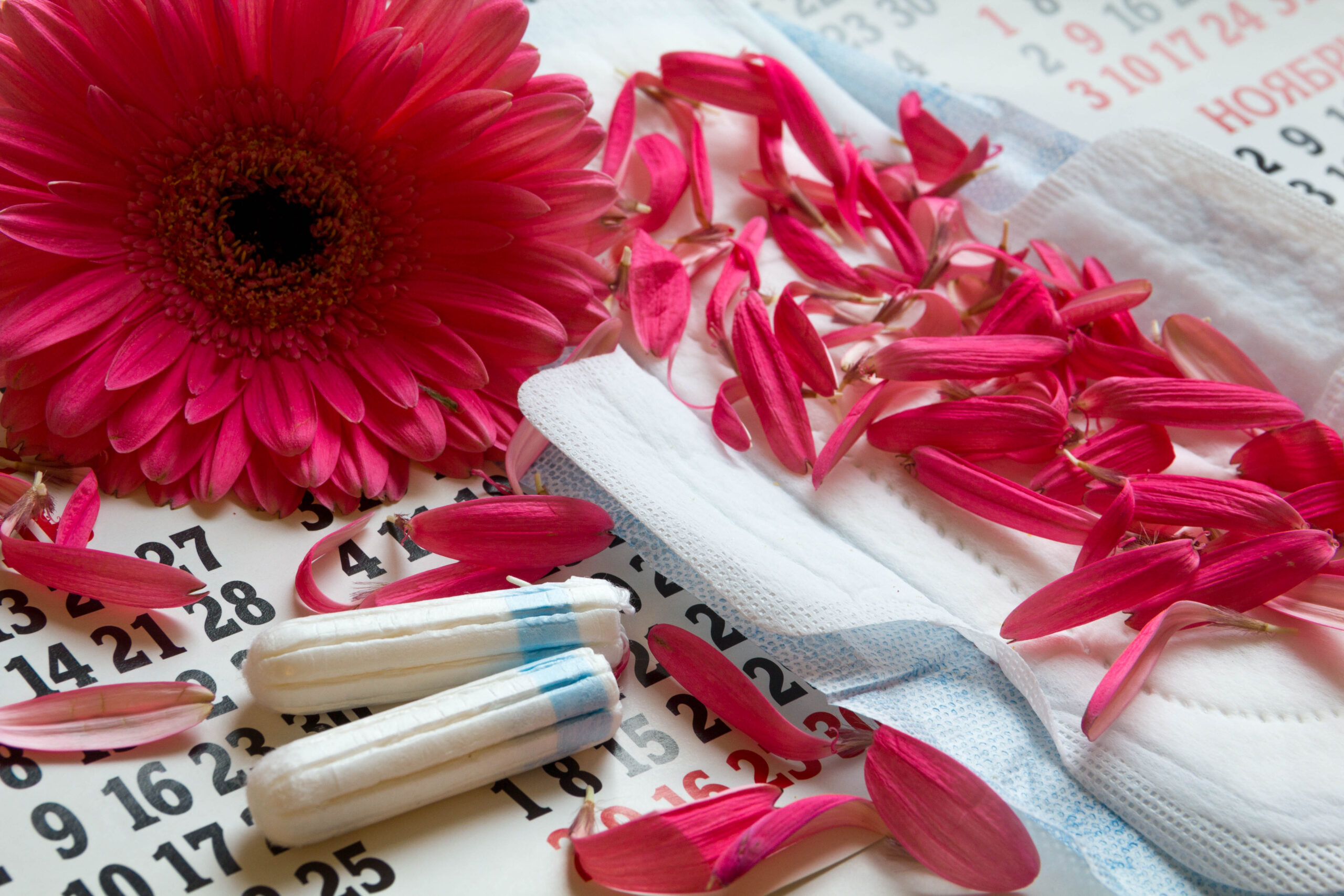 Woman critical days, Menstruation calendar, flower.